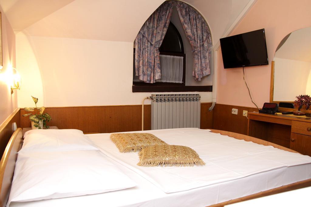 Guest House Royal Cakovec Exterior photo