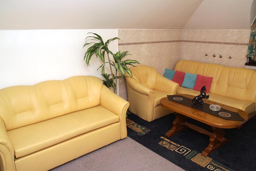Guest House Royal Cakovec Exterior photo